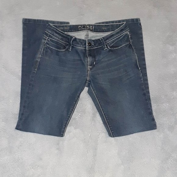 DL 1961 Women's Cindy Slim Bootcut dark wash 4 way 360 stretch Comfort jeans - Picture 5 of 10